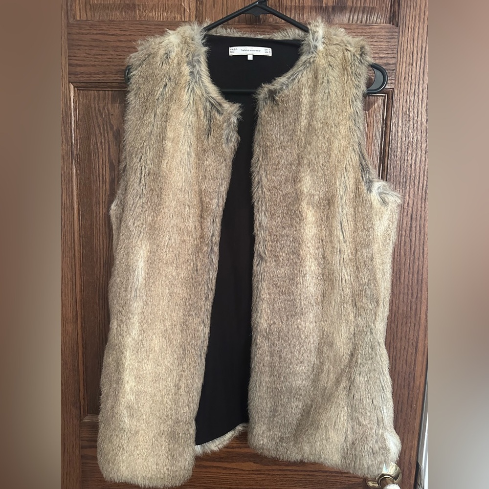 Zara Trafaluc faux fur vest